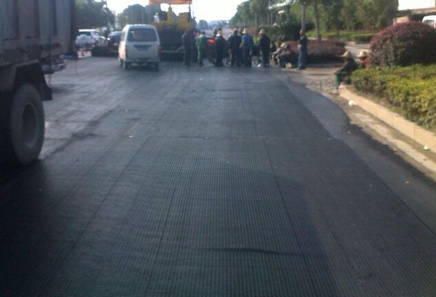 东莞土工格栅铺设施工工艺